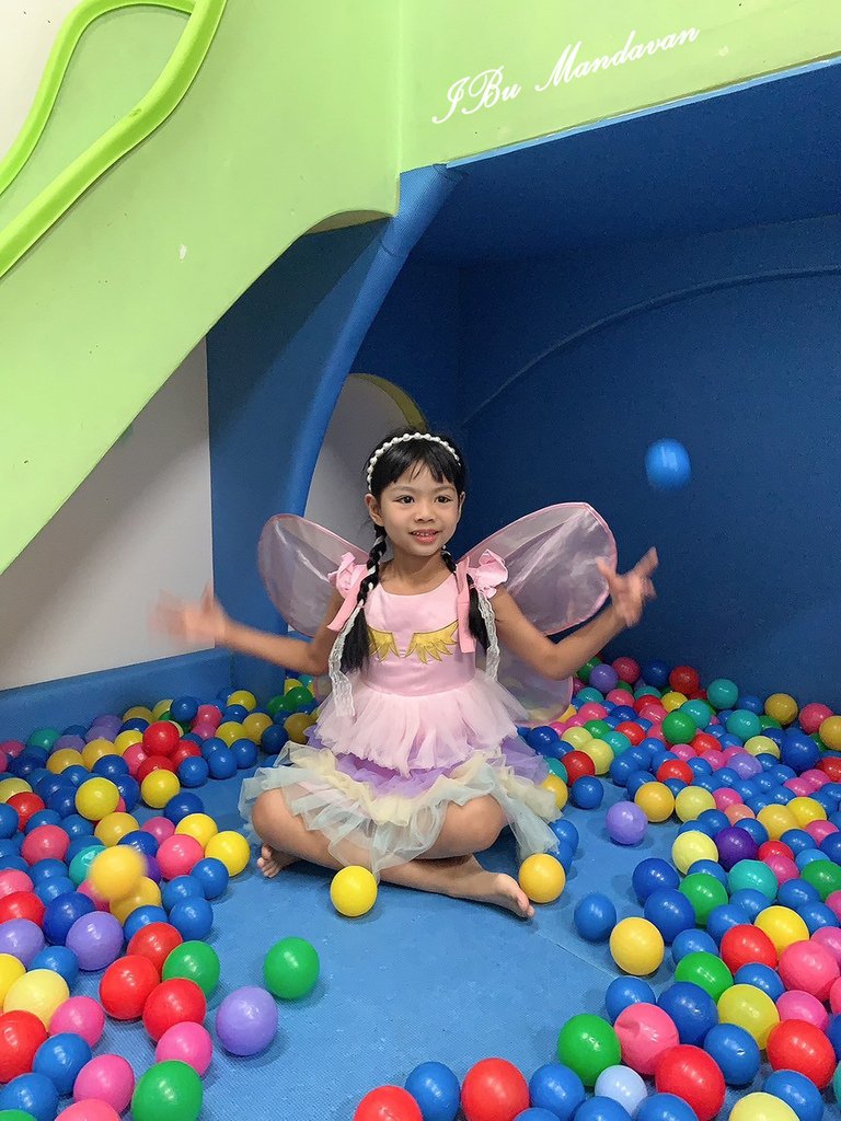 【2025台南親子住宿】小搗蛋親子民宿推薦~溜滑梯+超大兒童
