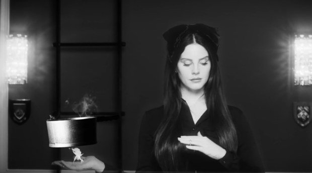 lana-del-rey-fifth-album-announcement.jpg