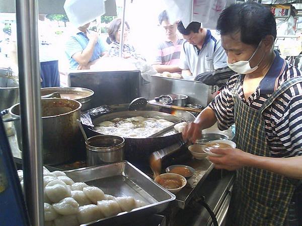 大里涼傘樹肉圓001.JPG