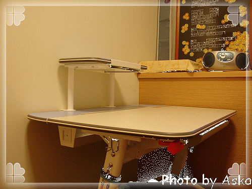 Desk OK.gif