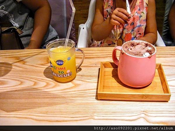 2016042932兒童餐的飲料