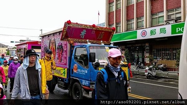 2016112223頭香中壢朝明宮隨香車輛2.jpg