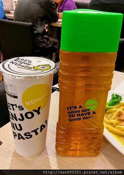 2016120915朝露綠茶與烏龍青茶