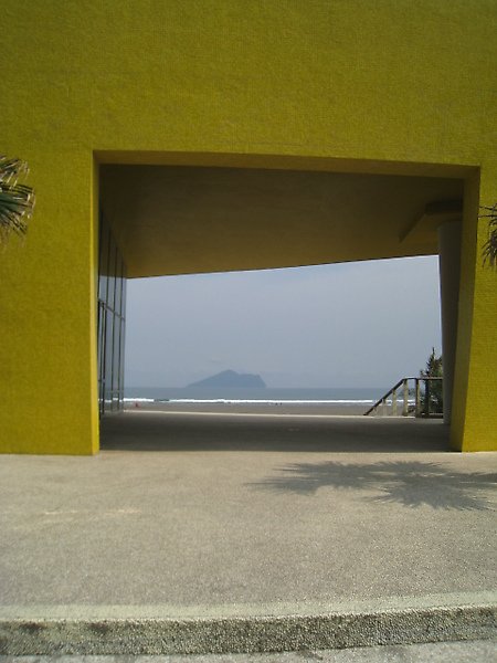 這個洞可以看見全部龜山島