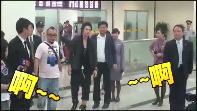 Clip_20110502蘋果日報[(000059)00-18-10][(000050)01-01-52].JPG