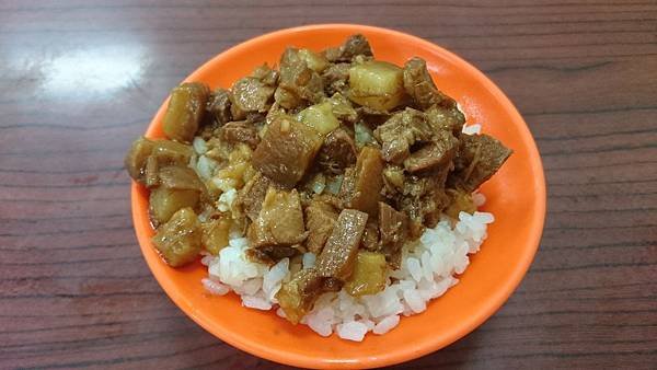 滷肉飯2