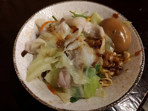 滷肉乾麵1