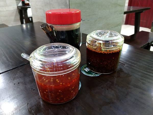 叫我小虎媽【食】【中國蘇州】南京美食回憶│黃金鍋貼@李記清真館牛肉鍋貼4.jpg