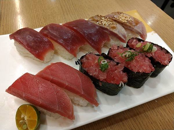 舞鶴生魚片握壽司1.jpg