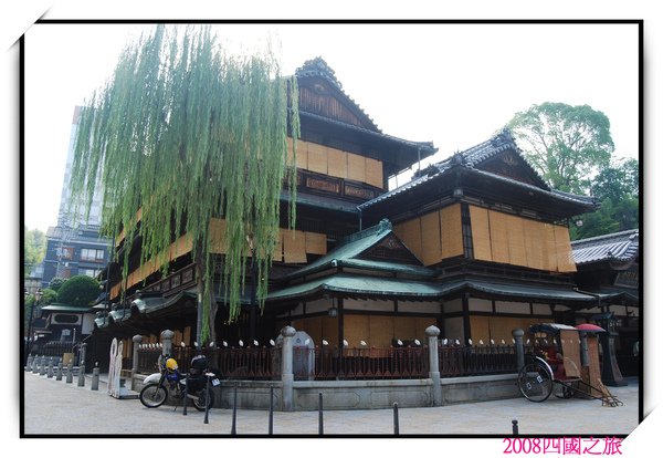 187道後溫泉館側面.jpg