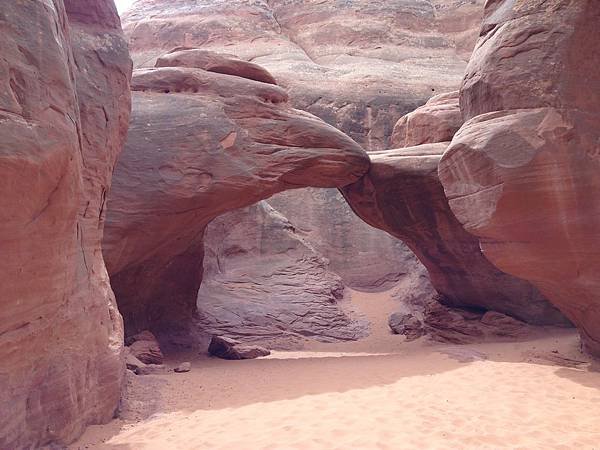 Sand Dune Arch