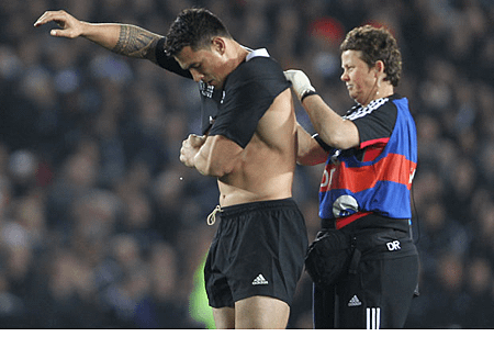 ALL BLACK 2.png SONNY BILL.png