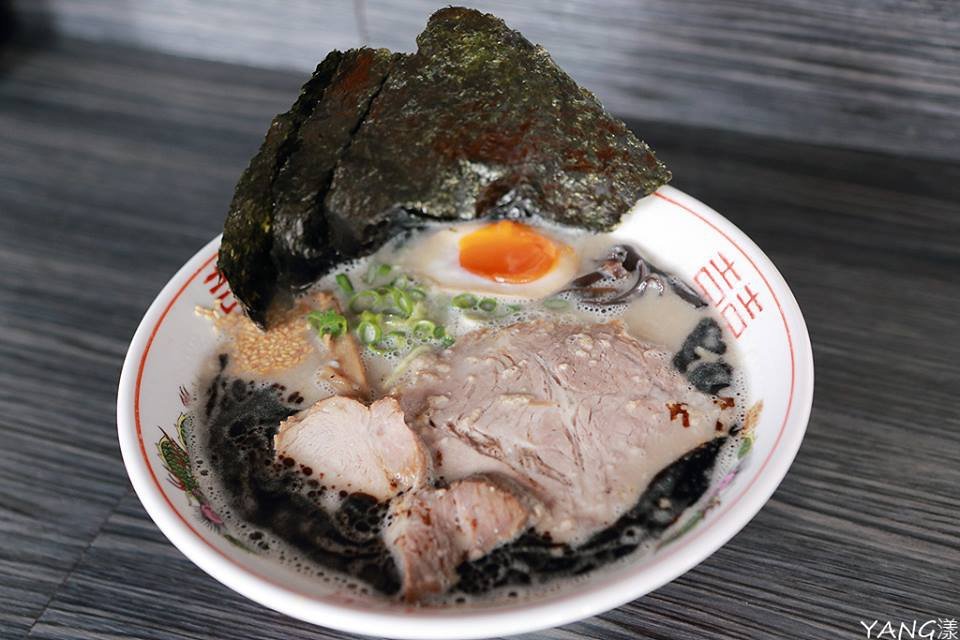 麺魂家--魂黑濃厚豚骨ラーメン