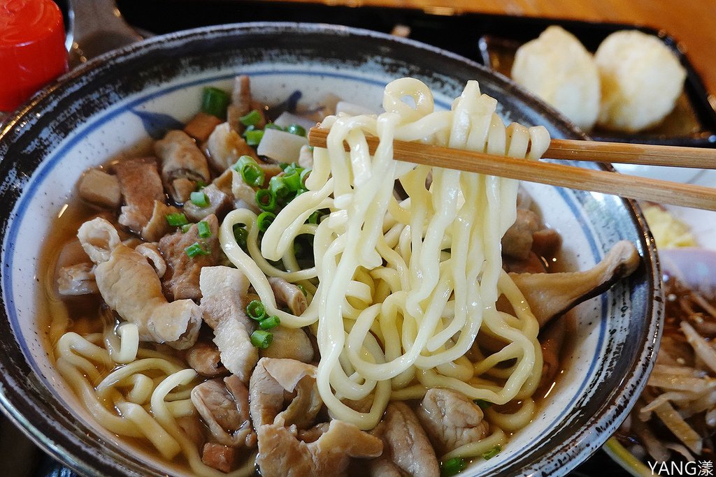 古民家食堂てぃーらぶい