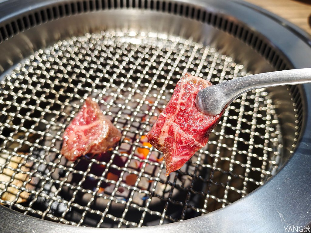 築間燒肉本命