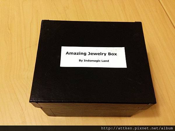 Amazing jewelry box
