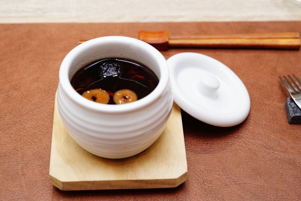 高雄素食餐廳推薦【仙桃素·創新蔬食美學】讓爸媽也讚不絕口的高