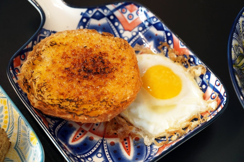 高雄楠梓美食必吃！智勝所香港餐廳，道地港味讓你驚豔！蔥油松阪