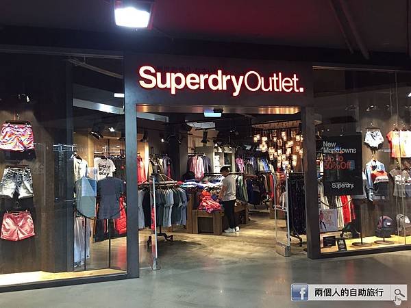 superdry outlet.jpeg