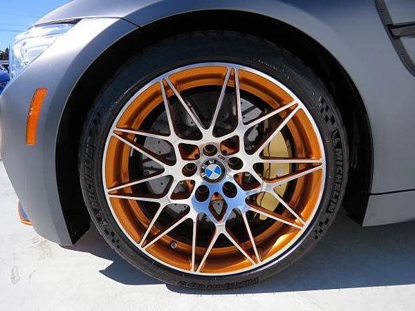 美規外匯車BMW M4 GTS Coupe 詳細介紹，美規外匯車BMW M4 GTS Coupe 開箱分享，BMW M4 GTS Coupe 評價分享。買賣外匯車推薦建議LA桃園車庫，買賣中古車估價推薦建議請找LA桃園車庫。