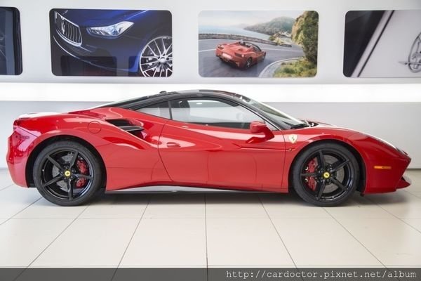 美規外匯車 法拉利Ferrari 488 GTB V8 詳細介紹，美規外匯車 法拉利Ferrari 488 GTB V8開箱分享，美規外匯車 法拉利Ferrari 488 GTB V8評價分享。買賣外匯車推薦建議LA桃園車庫，買賣中古車估價推薦建議請找LA桃園車庫。