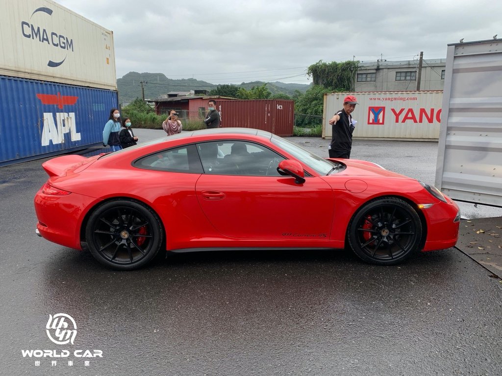 加規保時捷991 Carrera4S外匯車，代購加規外匯車商請找世界車業。保時捷911二手車。