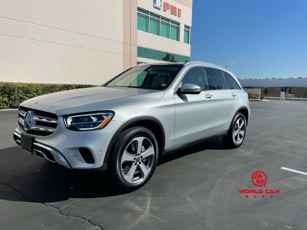 最新2021年賓士新款GLC300價格更新，2020 Mercedes-Benz GLC300 外匯車代購流程、規格、配備、油耗、價格分析。2021年賓士GLC300二手車價位。