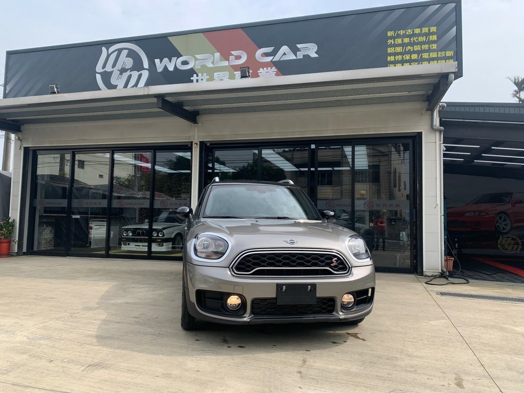 2021年買一部MINI Countryman CooperS外匯車代購流程、規格、配備、油耗、價格介紹。MINI Countryman CooperS二手車價位。