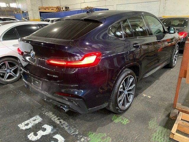 2021年買一部BMW X4-30i外匯車價格、規格、配備、油耗介紹。2019年BMW X4-30i二手車價格。