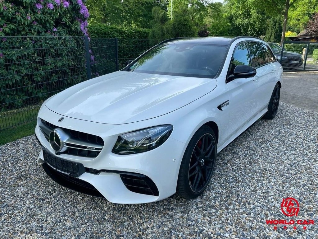 2022年買一部賓士AMG E63S旅行車外匯車價格。2017年賓士AMG E63S旅行車二手車價位。