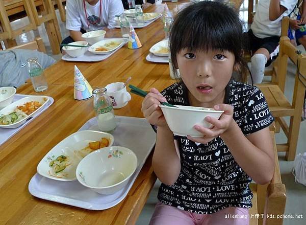 日本小孩進餐 (11).jpg