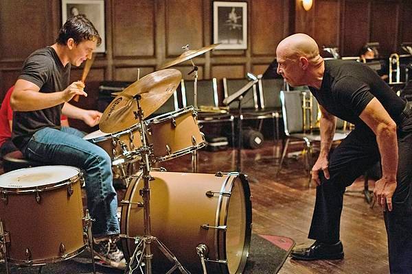 la-et-mn-whiplash-review-20141010