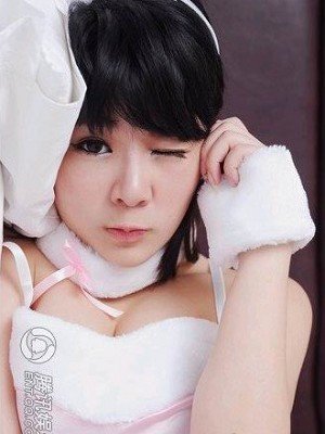 內地瑤瑤刁揚辣妹寫真