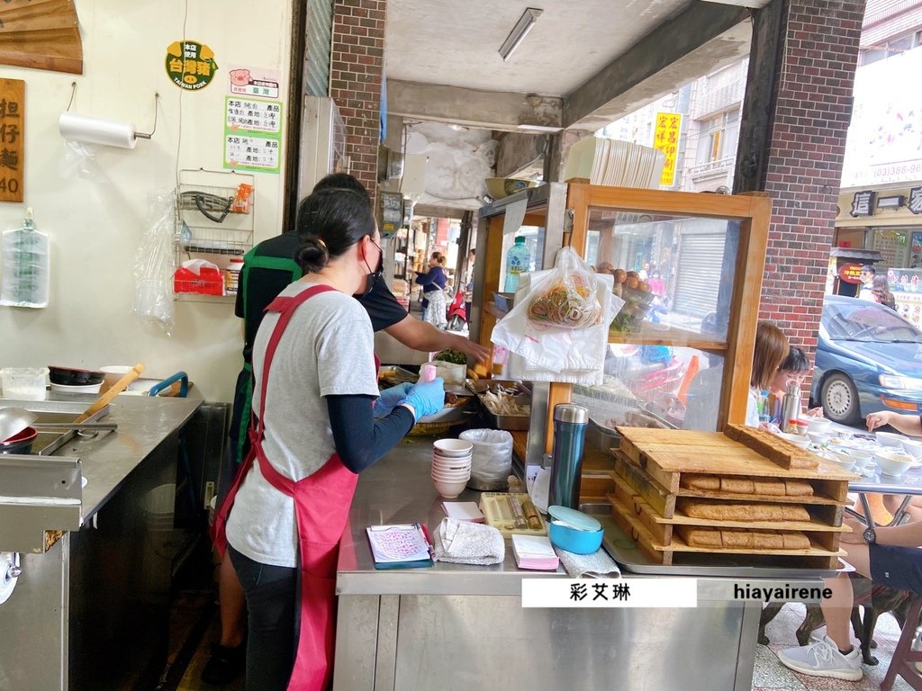 食記｜【桃園•大溪】麵很大碗、小菜別緻的「達摩麵店」。(有菜