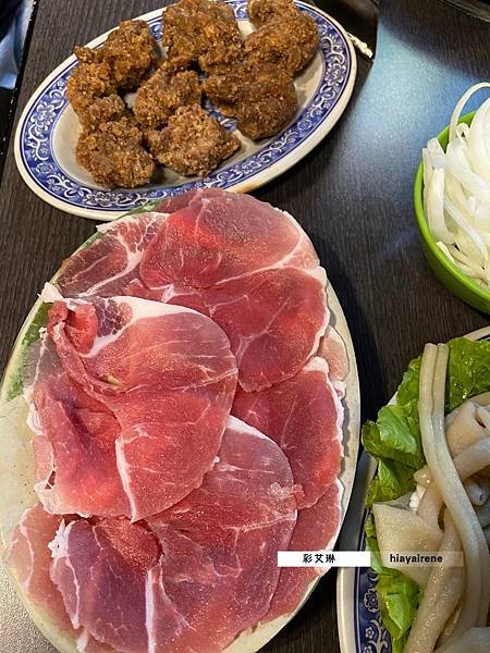 食記｜【基隆市•中正區】義美石頭自助火鍋，豐富菜色、新鮮食材