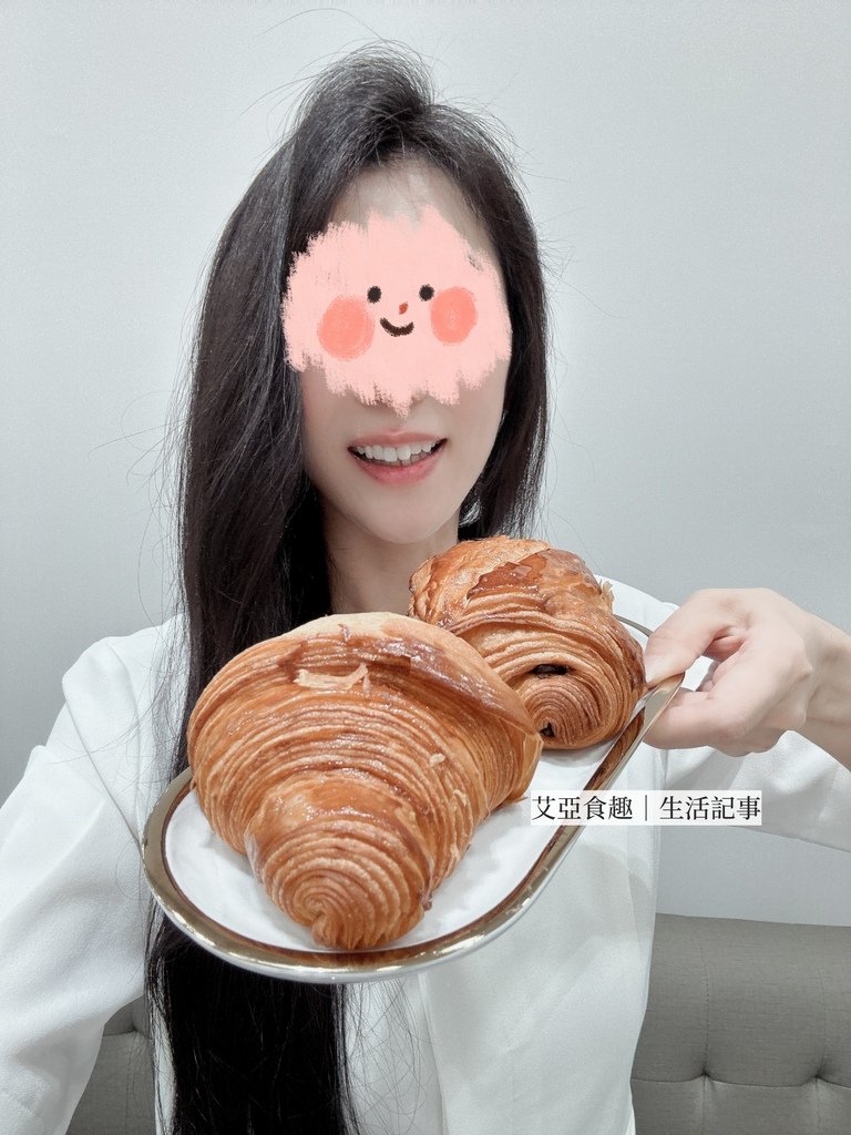邀約｜ Spotless 烘焙坊 原味可頌、60%巧克力可頌