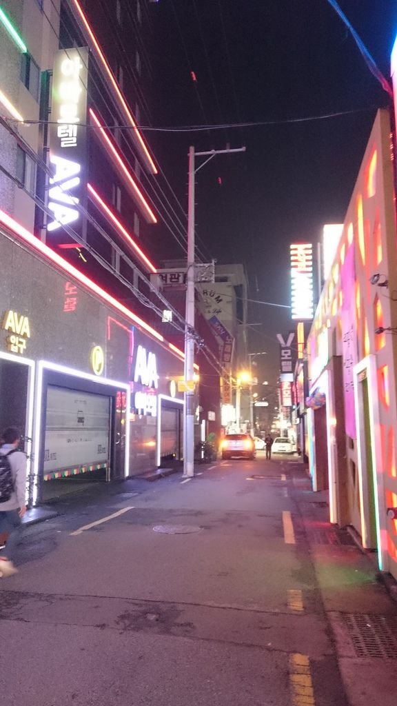 釜山街景 (10).JPG