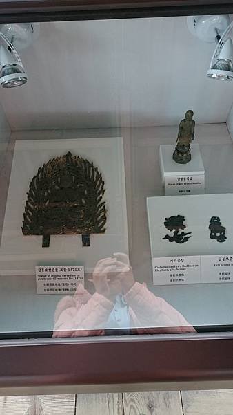 11.21 慶州 皇宮陵苑 (17).JPG