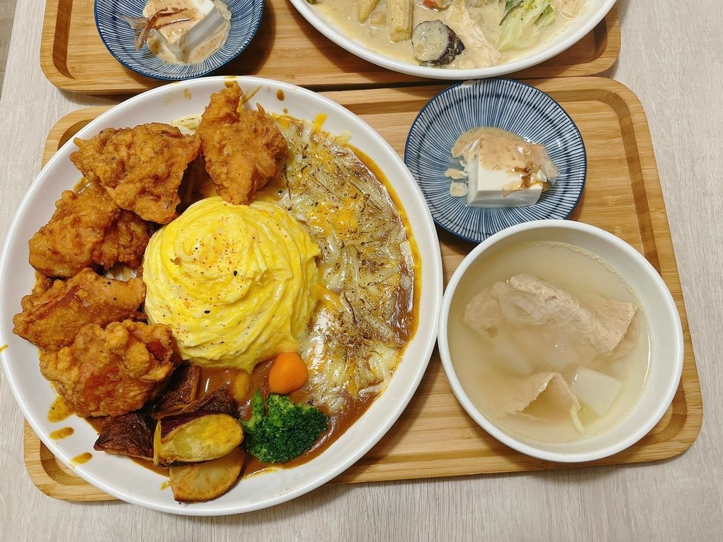 LINE_ALBUM_20220410 私嚐吃飯_220518_4.jpg