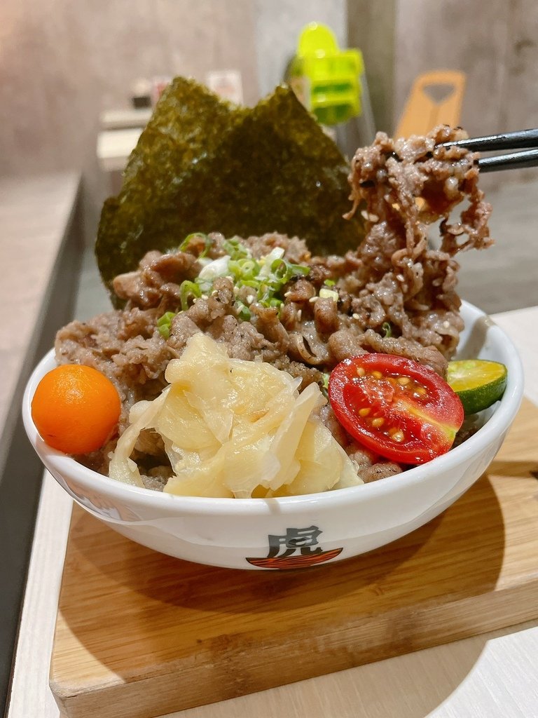 LINE_ALBUM_虎丼_220801_10.jpg