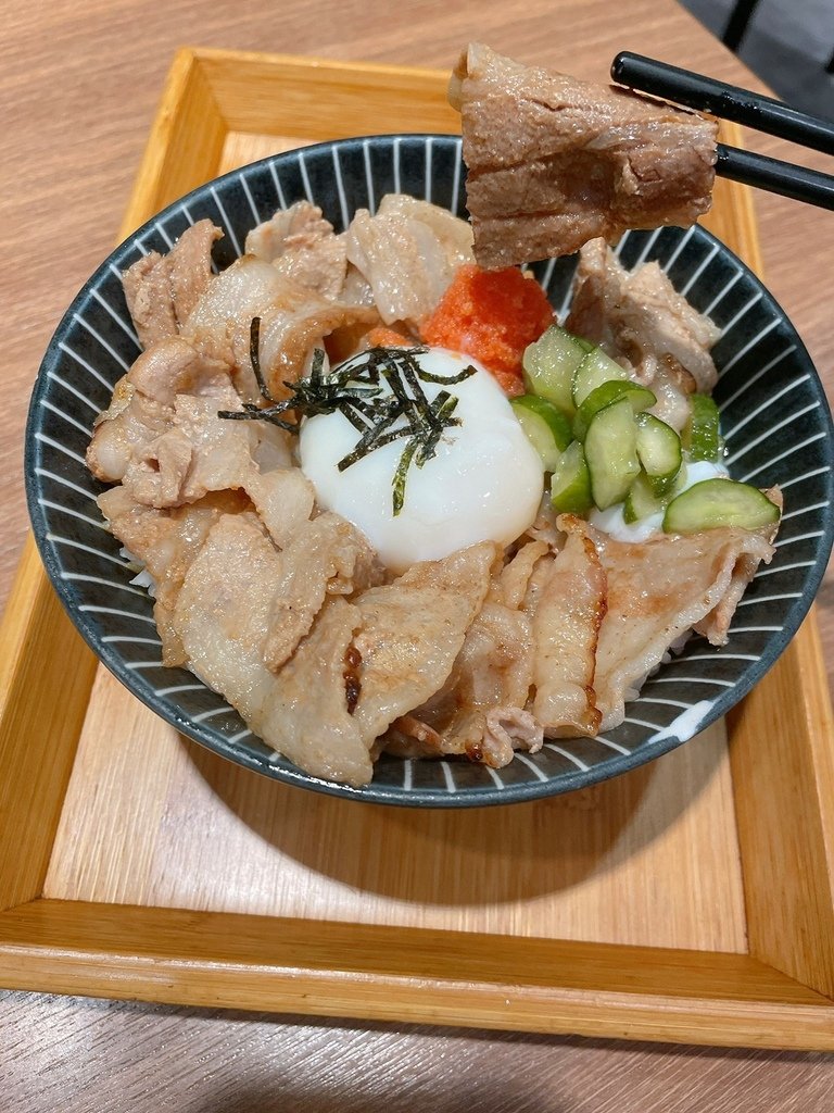 LINE_ALBUM_開丼_221101_14.jpg