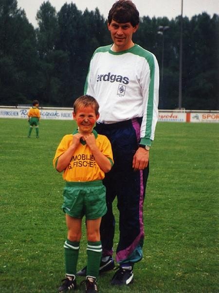 Benedikt Höwedes6