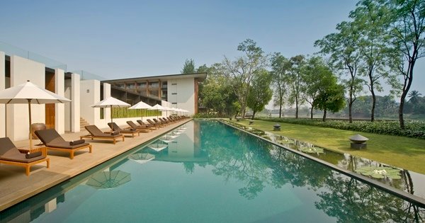 Anantara Chiang Mai Pool.jpg