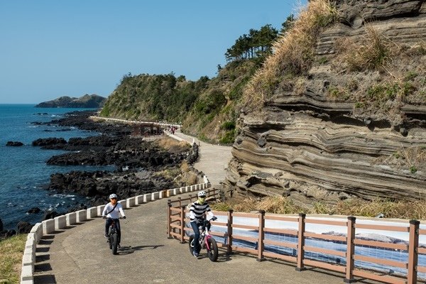 水岳峰地質公園2.jpg