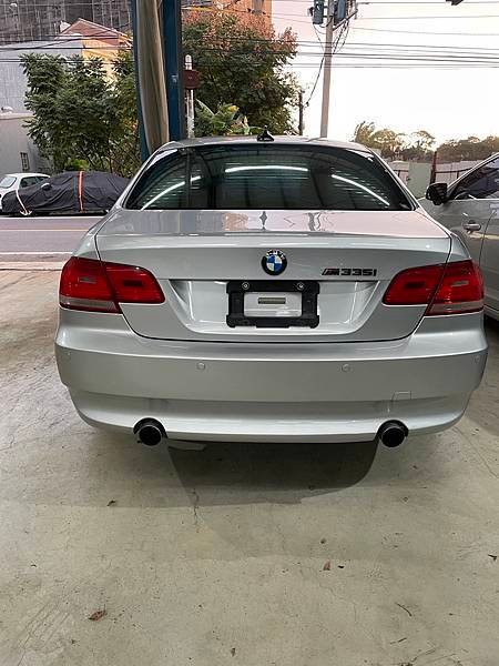 2007年BMW 335CI E92 306匹馬力