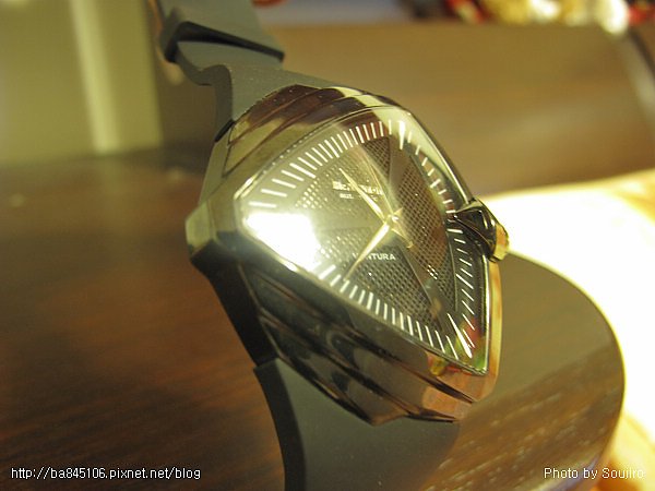HAMILTON Ventura XXL (25).jpg