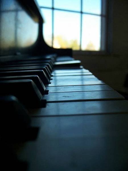 piano-1143734_1280.jpg