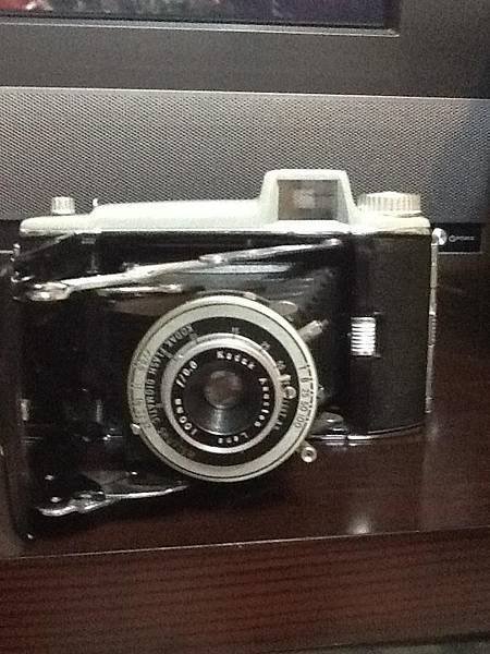 1950s KODAK TOURIST CAMERA F8.8 