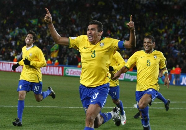 290609 lucio brazilie confederations cup ANP-10190048.jpg