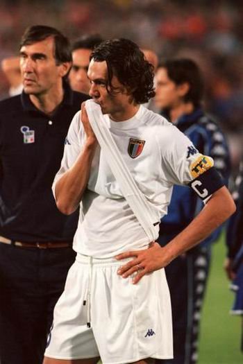 maldini029.jpg